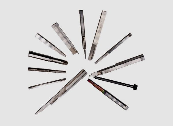 precision-mold-components-manufactured-by-cam-resources